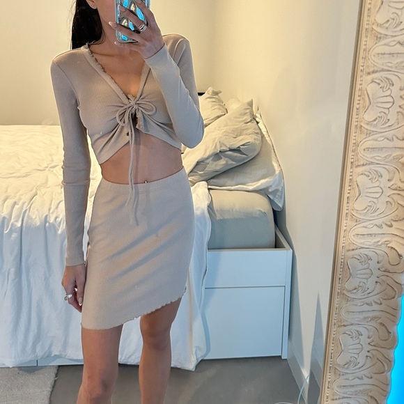 White Fox Taupe Two Piece Set - Picture 3 of 6